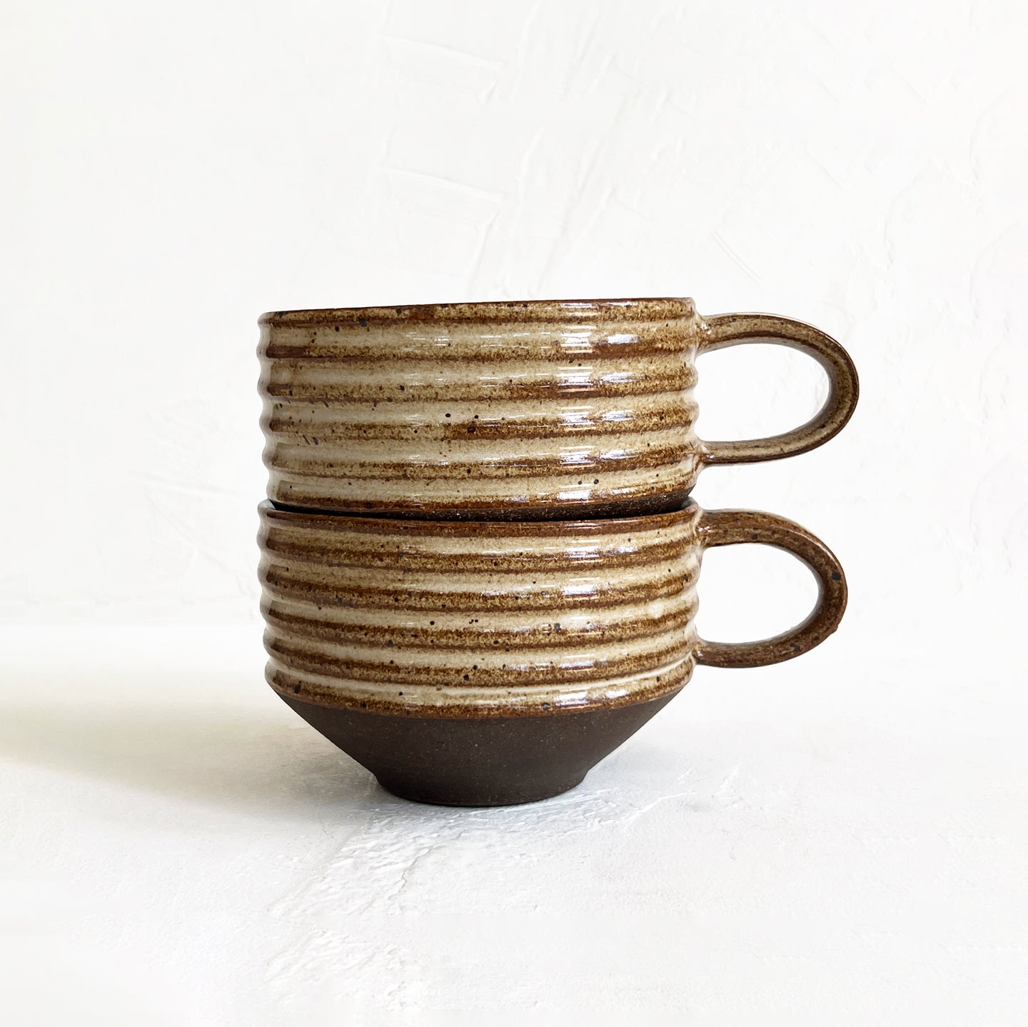 Mug in Glossy Brown