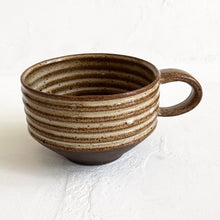 Load image into Gallery viewer, Mug in Glossy Brown