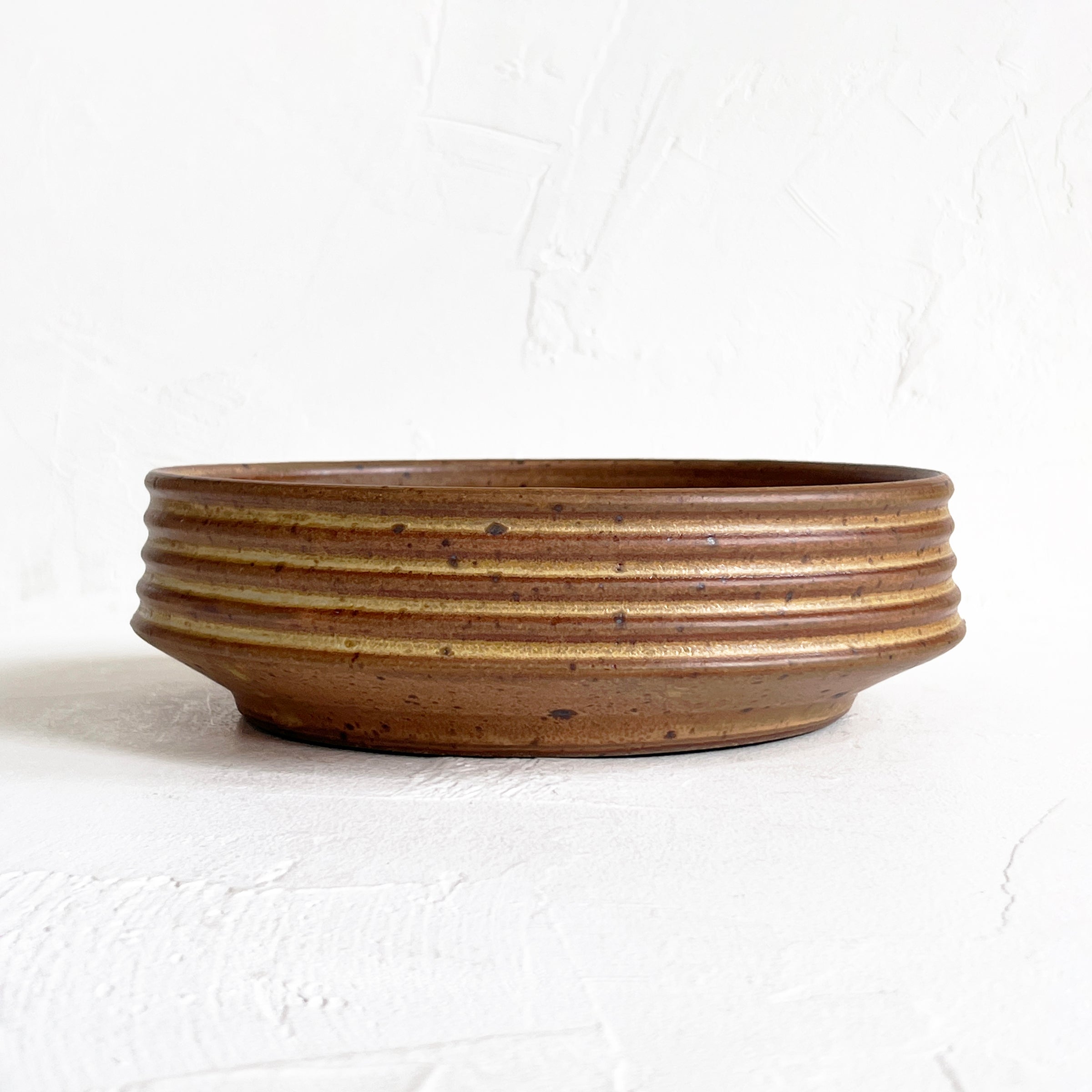 Serving Bowl in Speckled Pumpkin