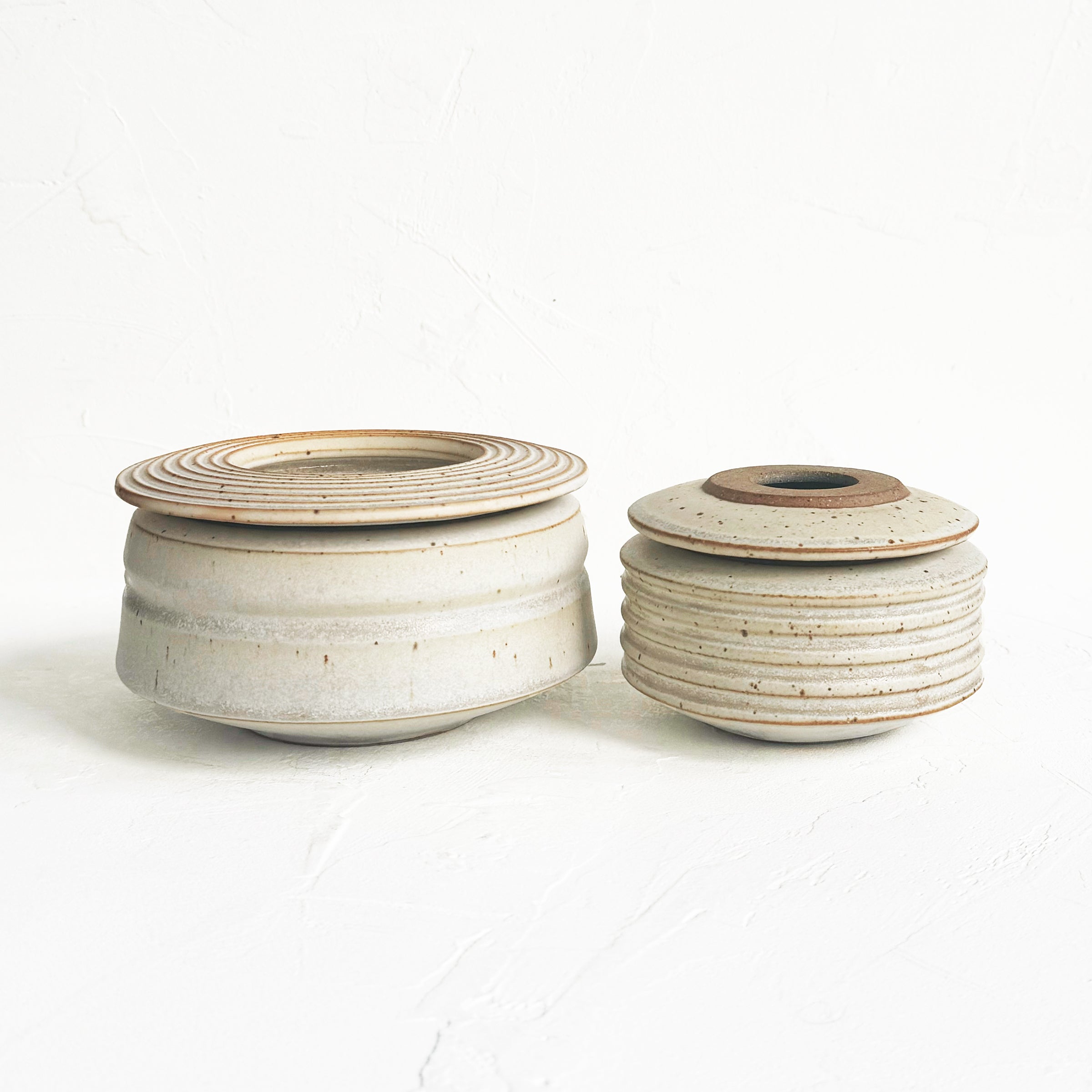 Archer Lidded Vessel in Cotton White