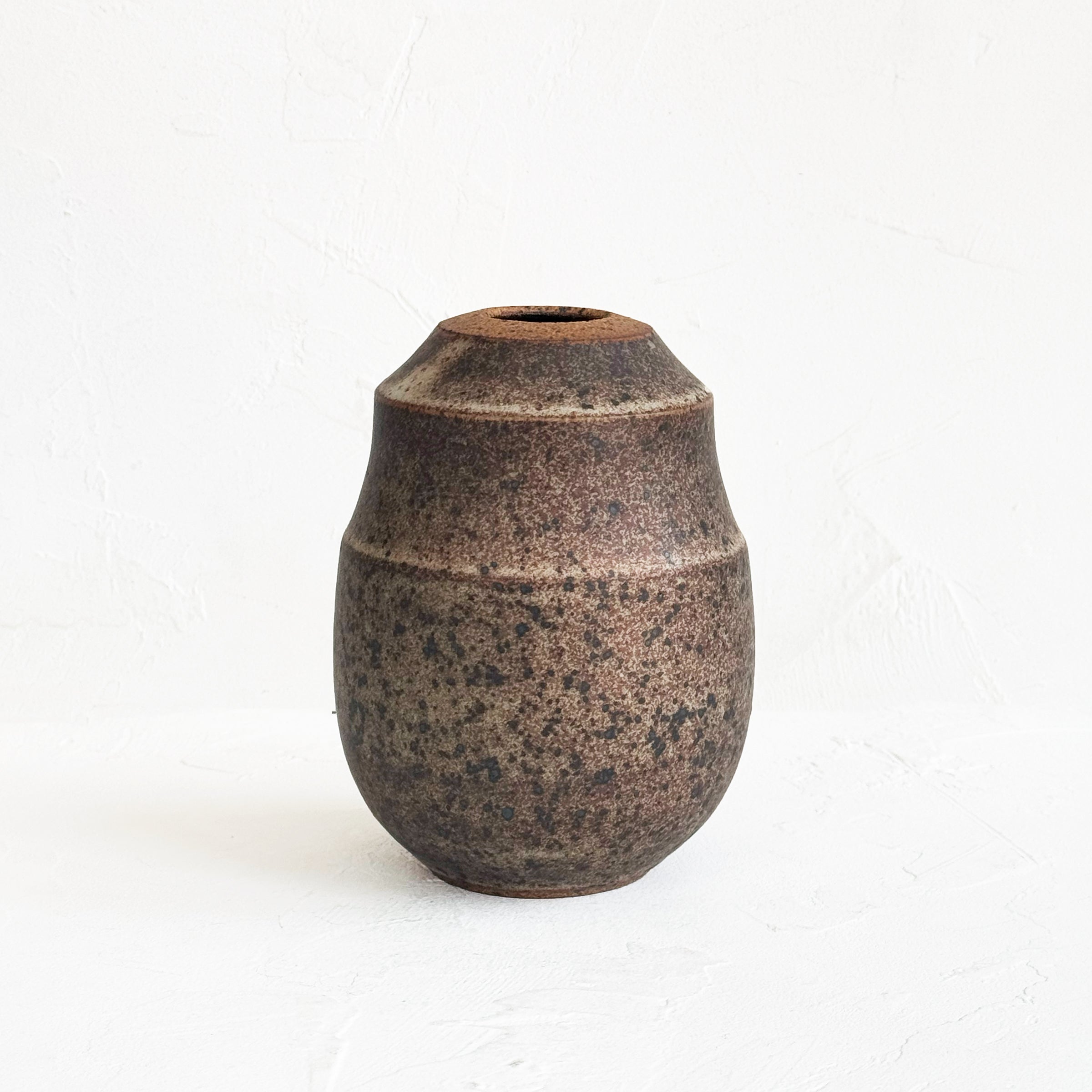 Archer Speckled Vase in Buff