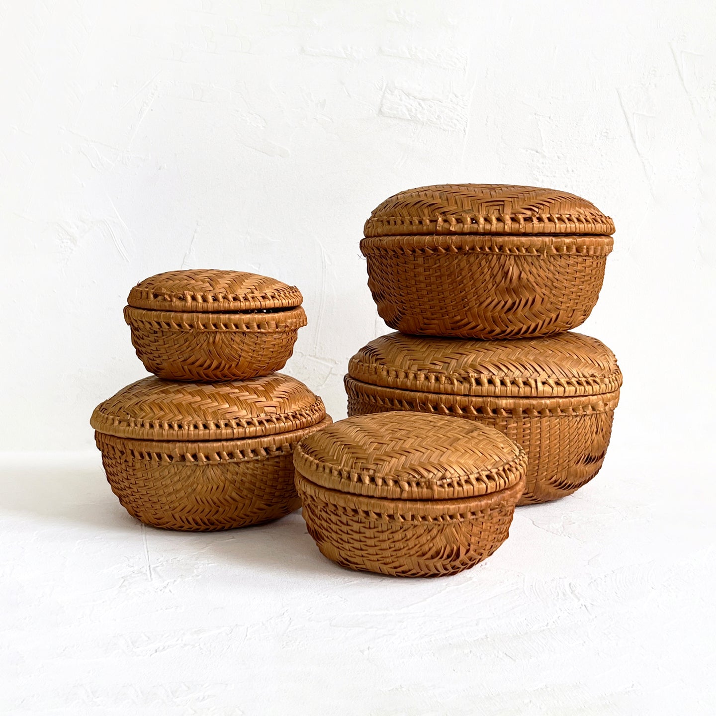 Vintage Nesting Baskets