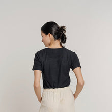 Load image into Gallery viewer, Cropped Silk Noil T-Shirt in Black