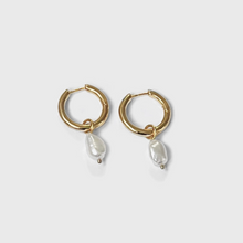 Load image into Gallery viewer, Uma Hoops + Pearl Drop Charm