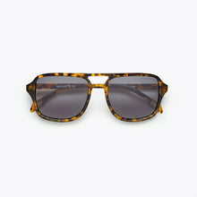 Load image into Gallery viewer, Jane Sunglasses in Classic Tortoise
