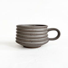 Load image into Gallery viewer, Mug in Greige