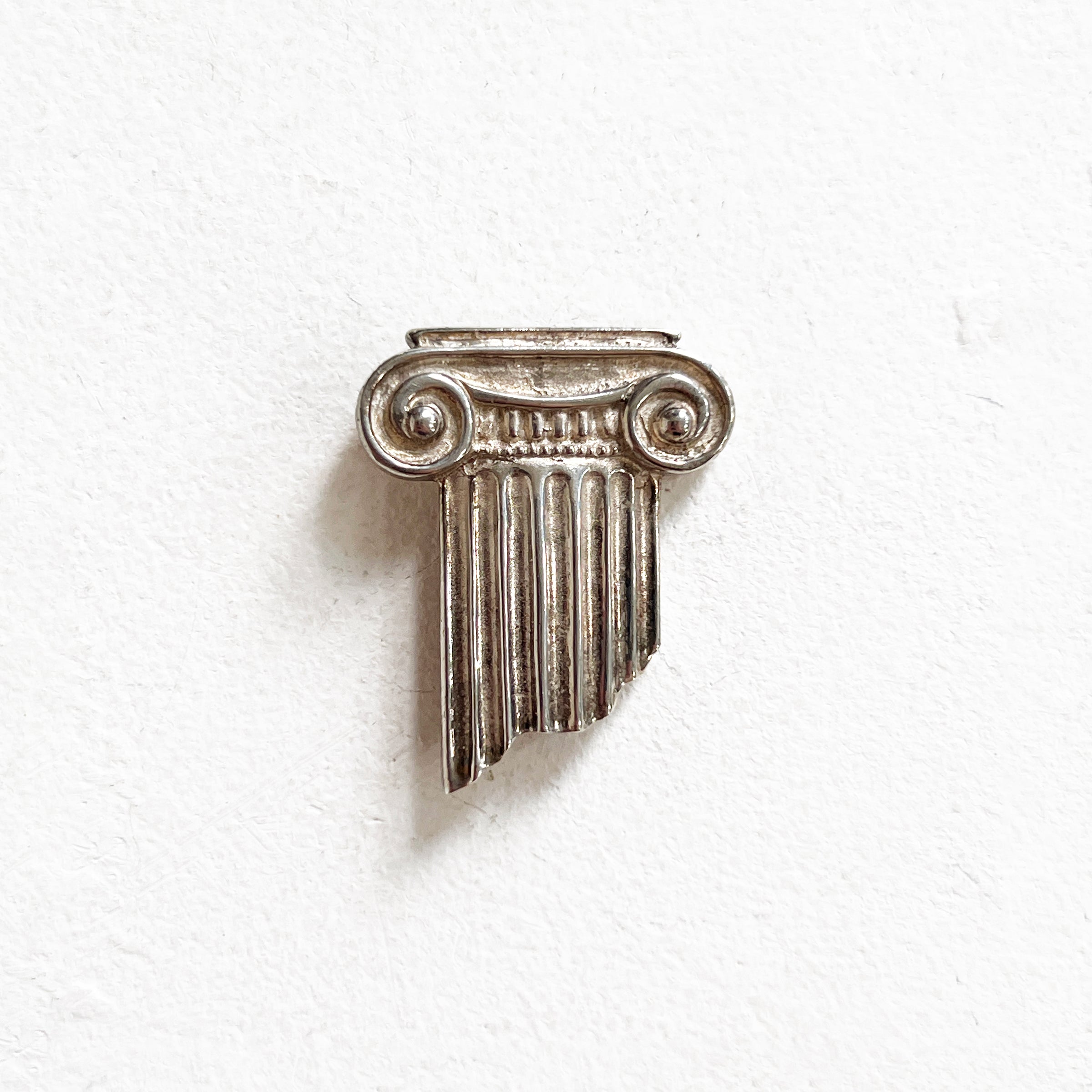Vintage Corinthian Brooch