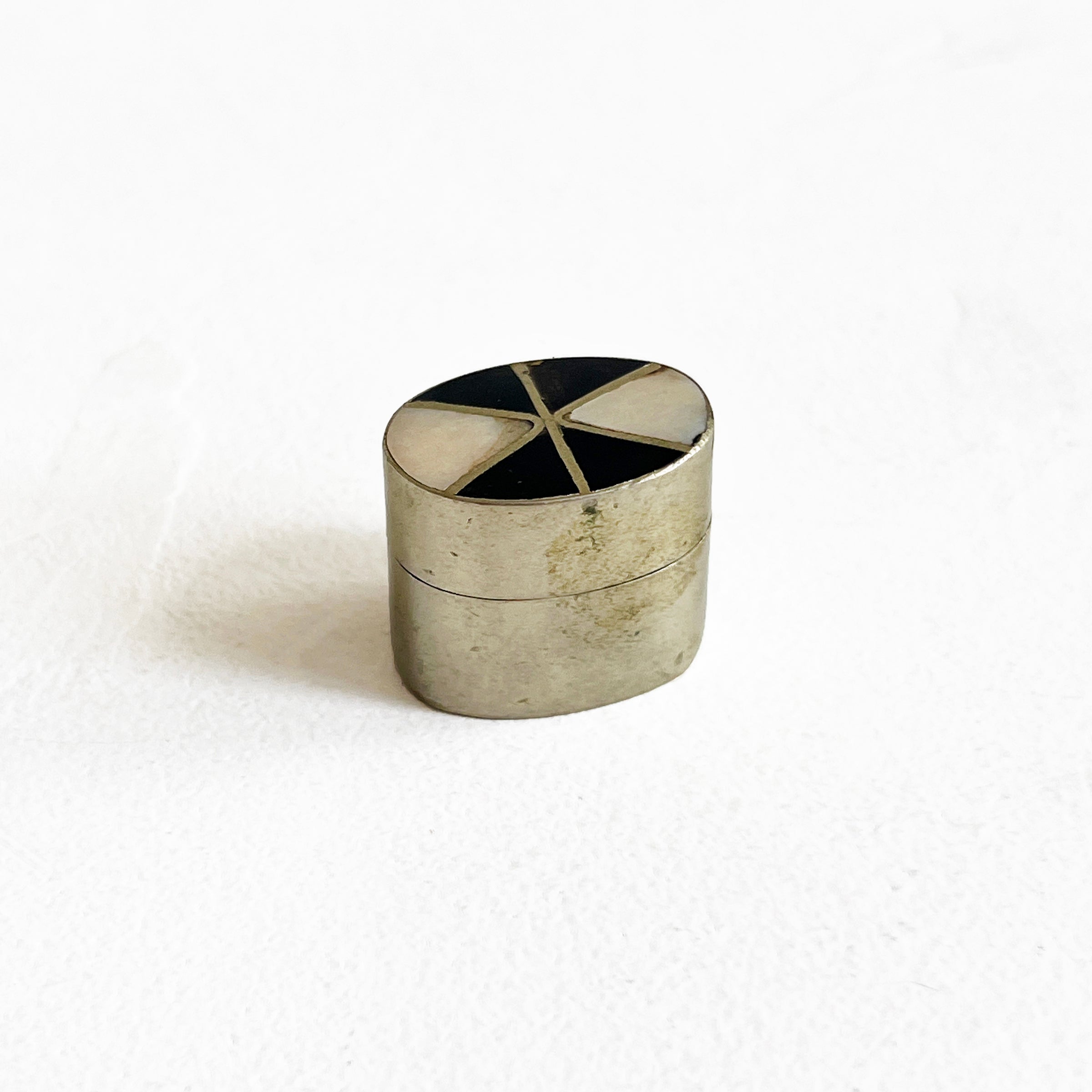 Vintage Shell Pill Box