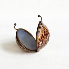 Load image into Gallery viewer, Vintage Coin Purse