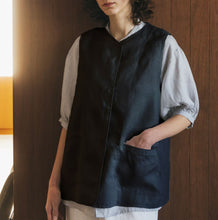 Load image into Gallery viewer, Sesilia Gillet Vest in Black