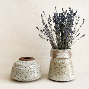 Vase in Speckle