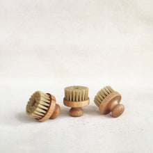 Load image into Gallery viewer, Beechwood Nail Brush