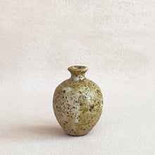 Load image into Gallery viewer, Small Bud Vase in Jade