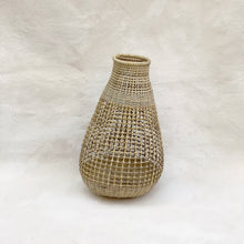 Load image into Gallery viewer, Vaupés Woven Vase