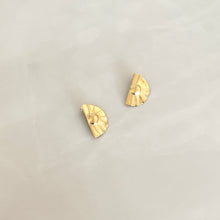 Load image into Gallery viewer, Sun Ray Earrings