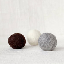 Load image into Gallery viewer, Wool Dryer Balls