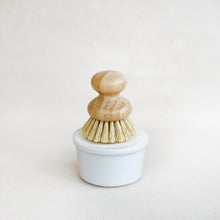 Load image into Gallery viewer, Dish Washing Brush