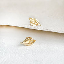 Load image into Gallery viewer, Bloom Earrings