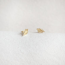 Load image into Gallery viewer, Bloom Earrings