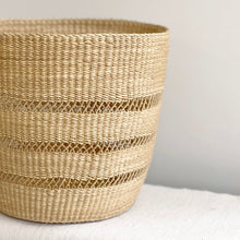 Load image into Gallery viewer, Lace Weave Bolga Bin