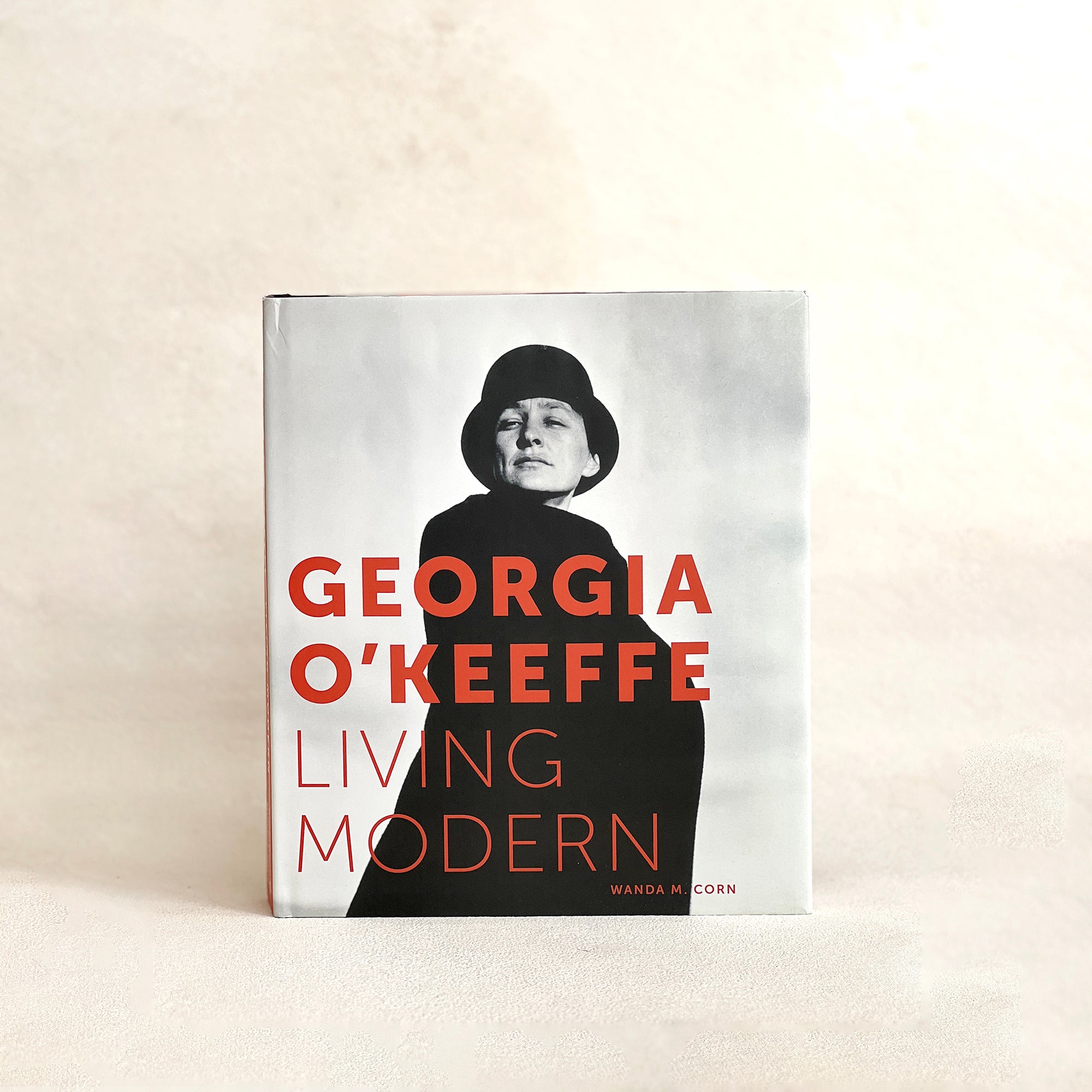 Georgia O'Keeffe: Living Modern